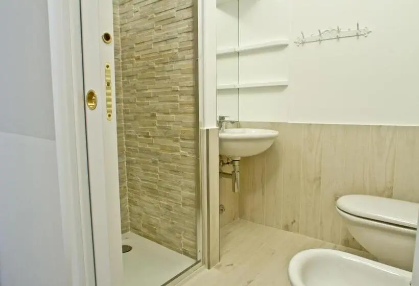 Standard Yhden Hengen Huone, Borgo Manzoni Charming House