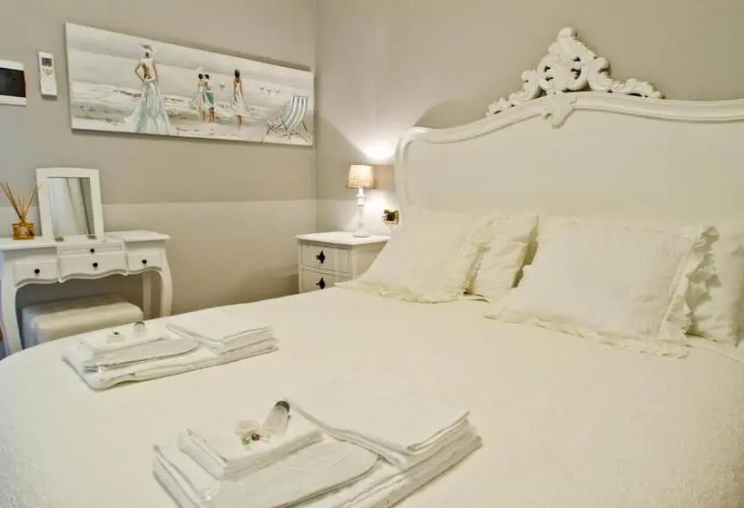 Standard Yhden Hengen Huone, Borgo Manzoni Charming House