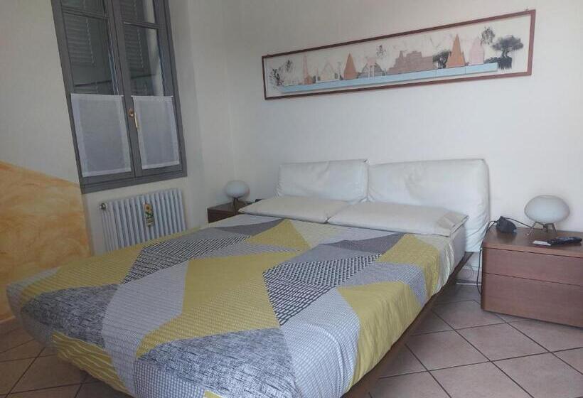 اتاق استاندارد با بالکن, Foresteria Hostaria Del Golfo Cod Struttura C00025