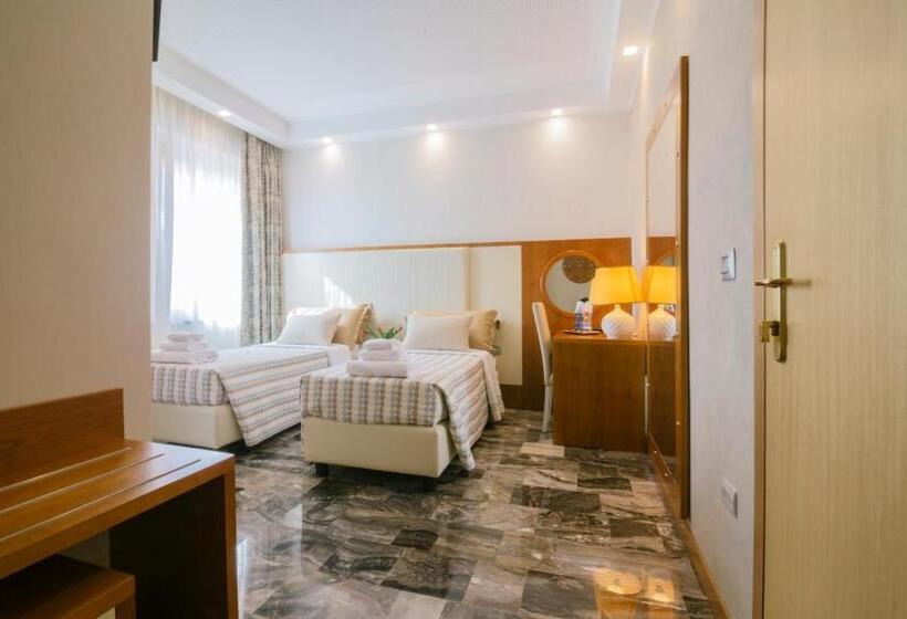 חדר סטנדרט, Piccolo