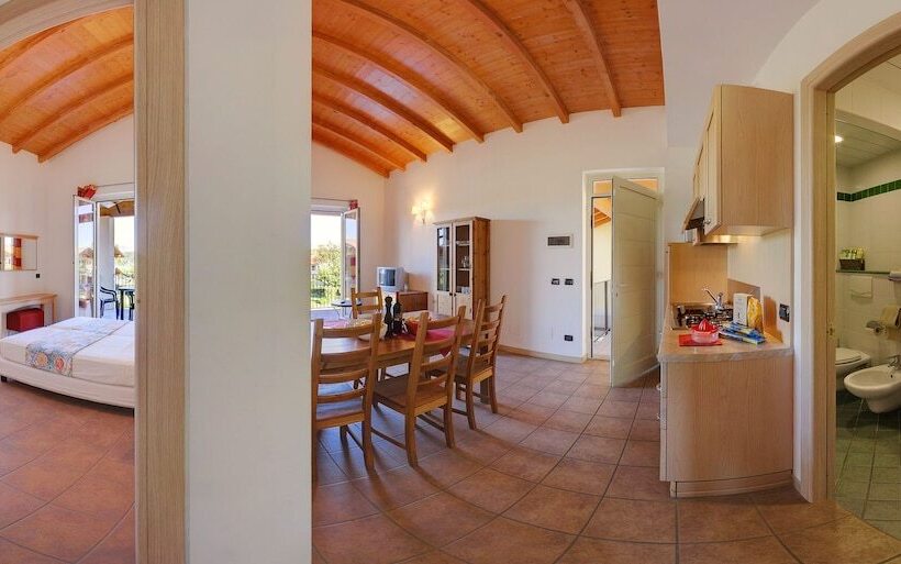 شقة غرفة واحدة, Residence Alice