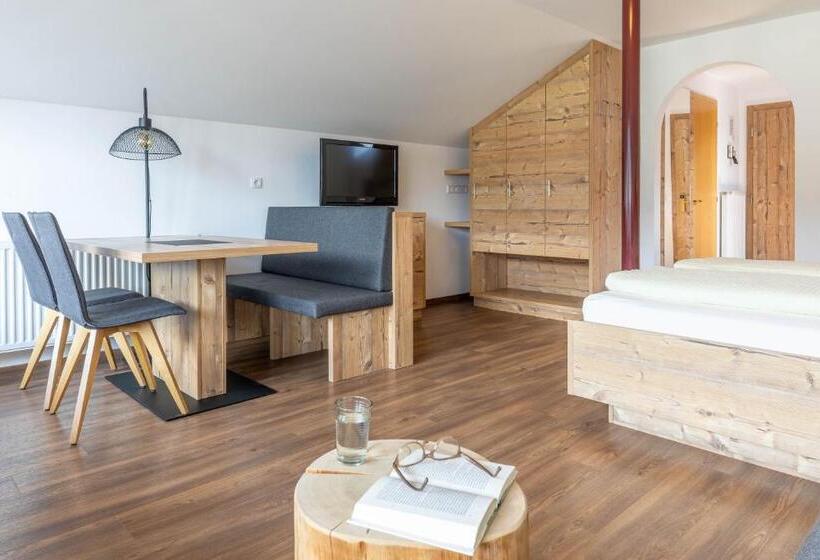 Студио Стандарт с Балконом, Residence Dilitz