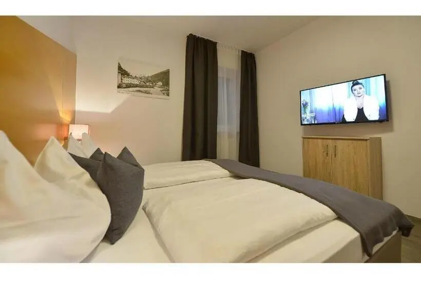Huoneisto 1 Makuuhuone Parveke, Apparthotel Central