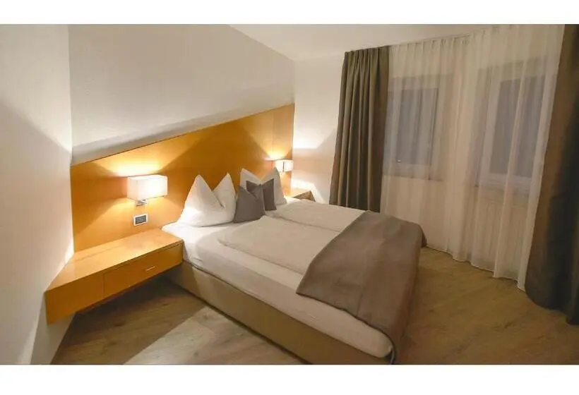 Huoneisto 1 Makuuhuone Parveke, Apparthotel Central