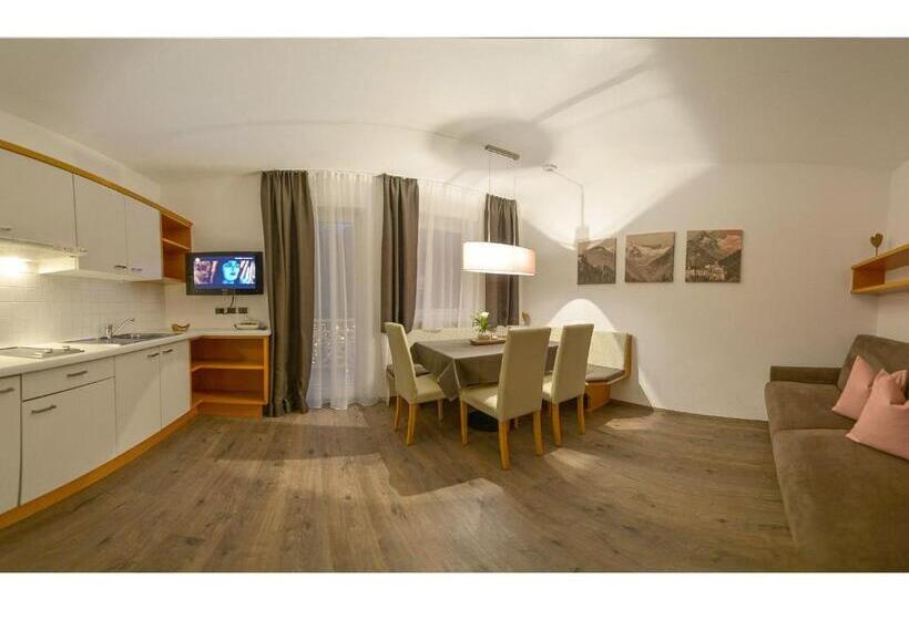 带1个卧室的带阳台的公寓, Apparthotel Central