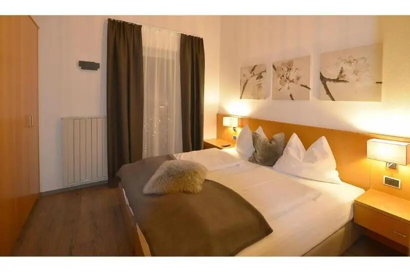 Huoneisto 2 Makuuhuonetta, Apparthotel Central