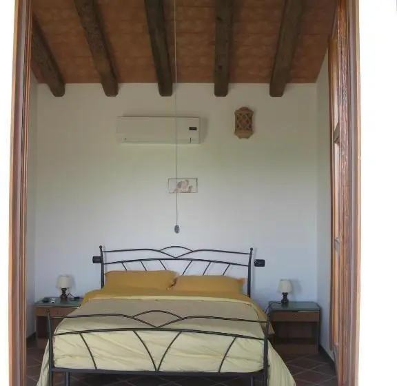 اتاق استاندارد, Agriturismo Cascina Aguzza