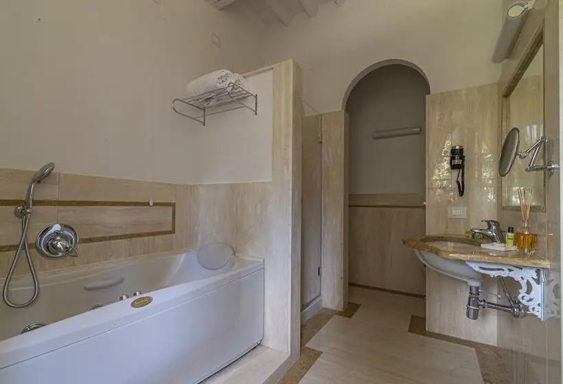 スーペリアールーム, Tenuta Di Sticciano