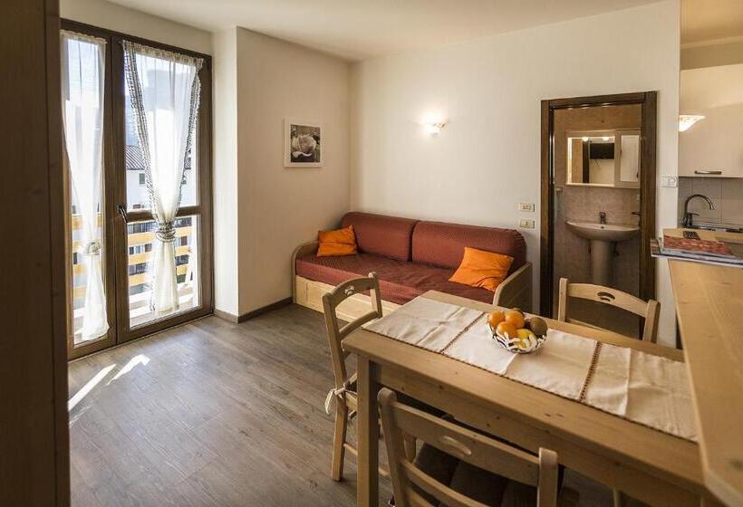 استوديو أساسي, Le Servite Apartments