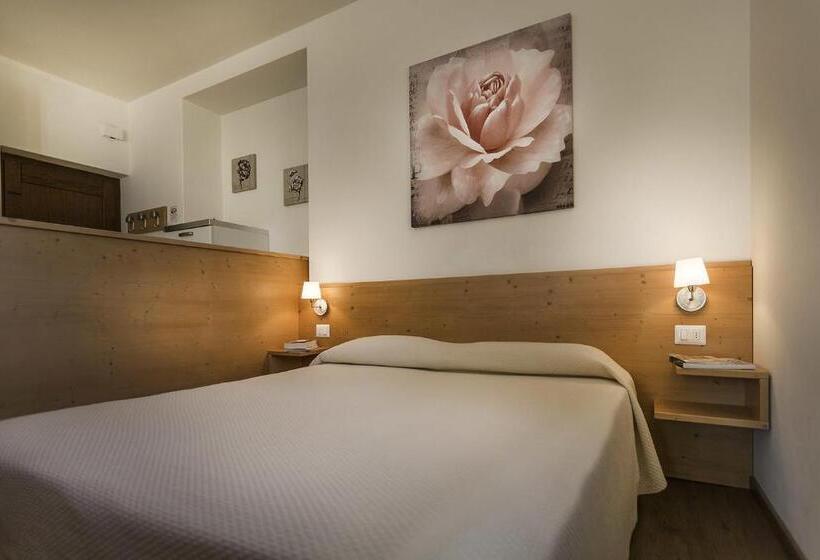 استوديو أساسي, Le Servite Apartments