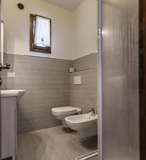 شقة غرفة واحدة, Le Servite Apartments