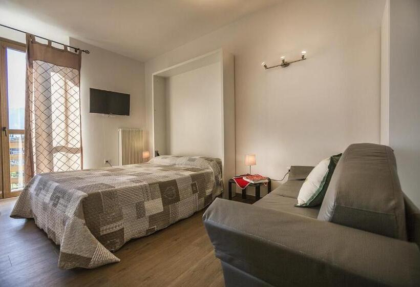 شقة غرفة واحدة, Le Servite Apartments