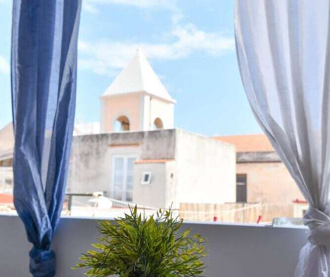 غرفة قياسية, Mamamia #lipari