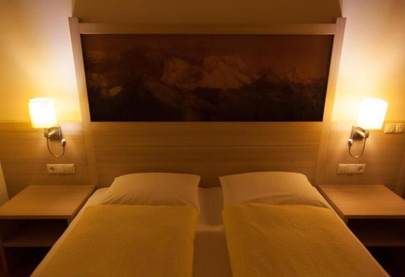 带2个卧室的高级公寓, Residence Armonia