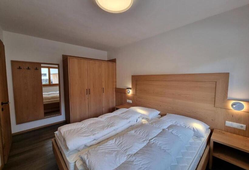 低层单卧公寓, Residence Armonia