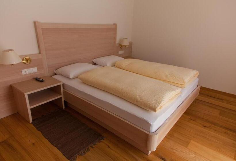 带1个卧室的高级公寓, Residence Armonia