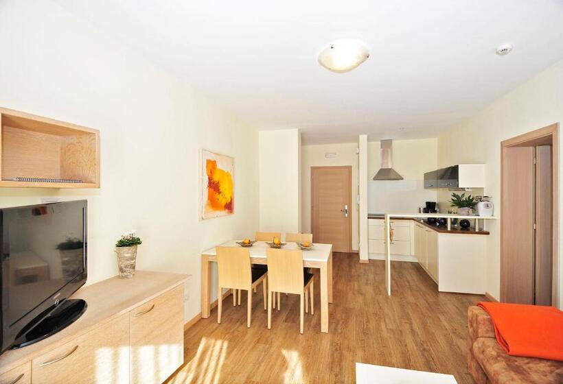 Апартаменты 1 Спальня с Видом, Residence Mignon