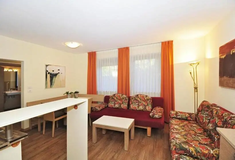 Huoneisto 2 Makuuhuonetta, Residence Mignon