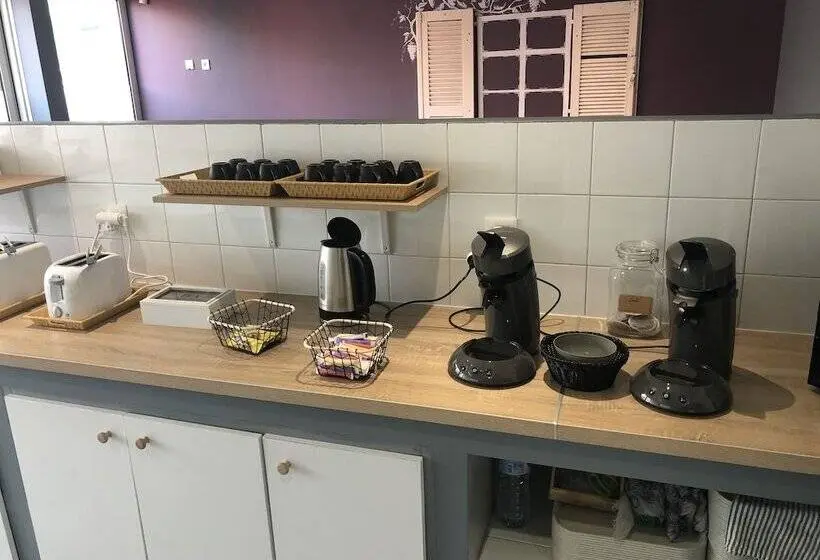 スタンダードスタジオ, Paris Par Trains, Area, Studios Avec Salle De Bain Et Kitchenette Privées, Ou, Chambres Avec Salles
