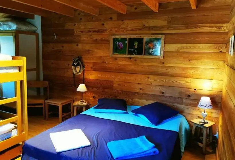 スタンダード４人部屋, Gite De L Ardoisiere