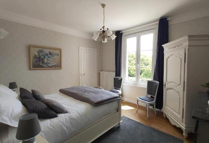 غرفة قياسية ثلاثية, La Villa Des Tilleuls