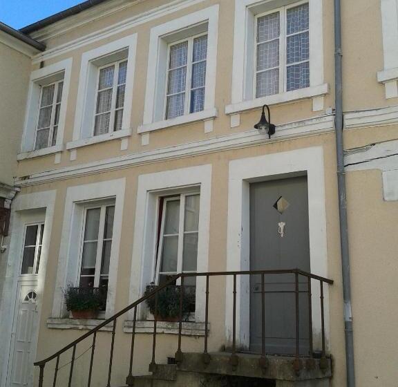 דירת חדר בקומת קרקע, Au Jardin Des Deux Ponts