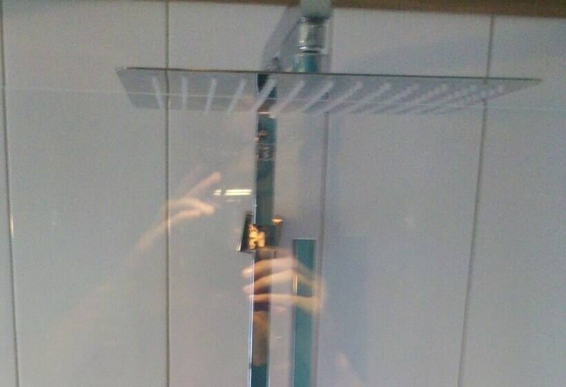 דירת חדר, Au Jardin Des Deux Ponts