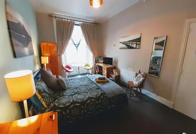 اتاق استاندارد با سرویس بهداشتی مشترک, Aabalree Guest House