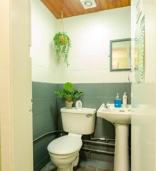 غرفة قياسية رباعية حمام مشترك, Aabalree Guest House