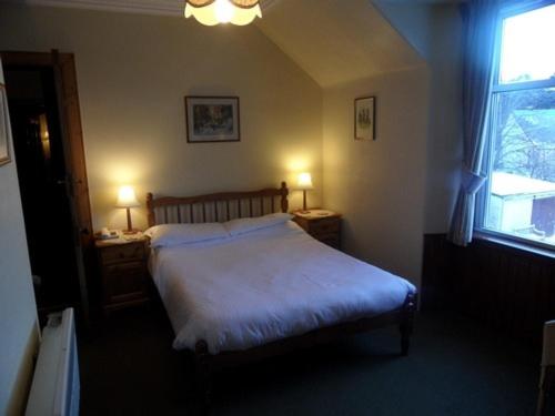 标准三人间, Cairn