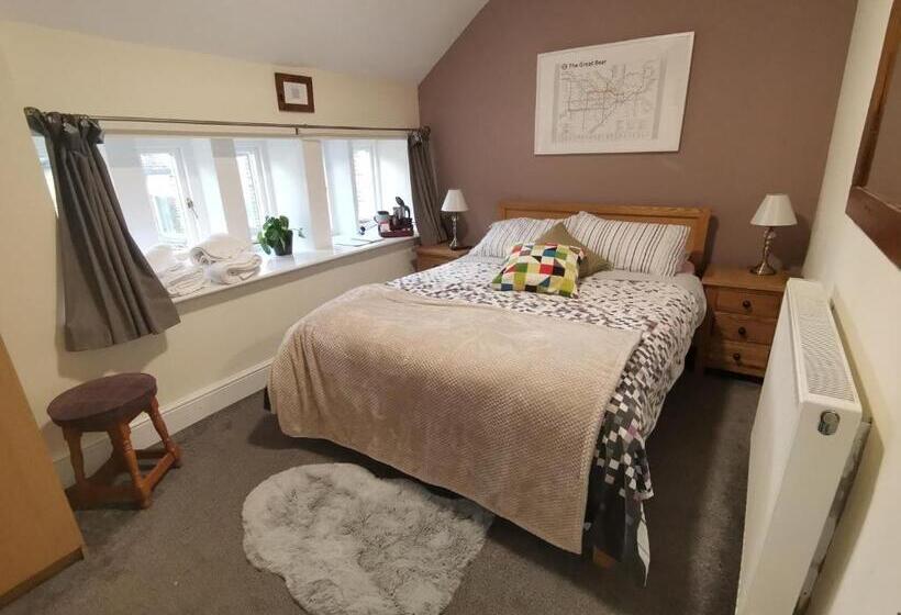 Номер Стандарт, The Cross Inn