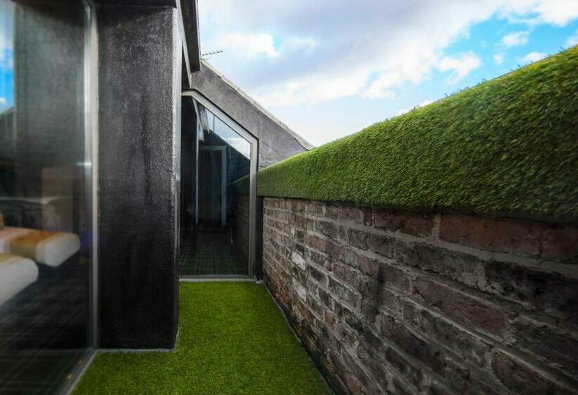 Pokój Deluxe z Balkonem, Briggate