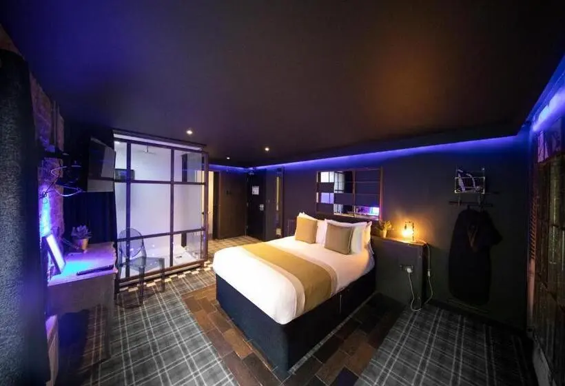 Deluxe-huone, Briggate