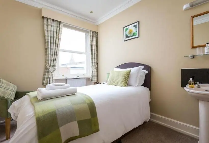 Standard Yhden Hengen Huone, Crossways Guest House