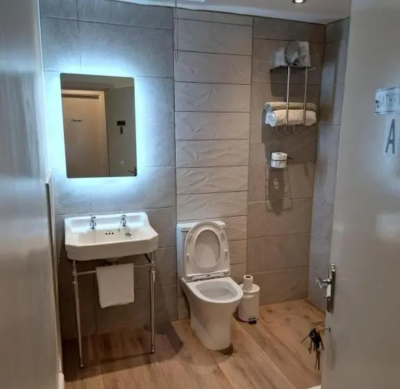 Standard room with outdoor bath, Pilkingtons Guest House Accrington