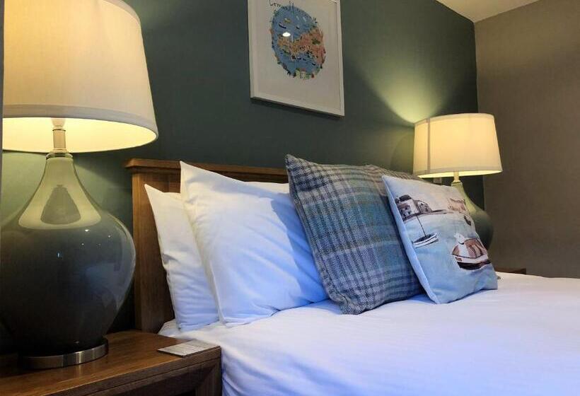 패밀리 스위트, The London Inn