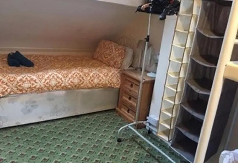 バスルーム共同エコノミー4人部屋, Bayside Guest House