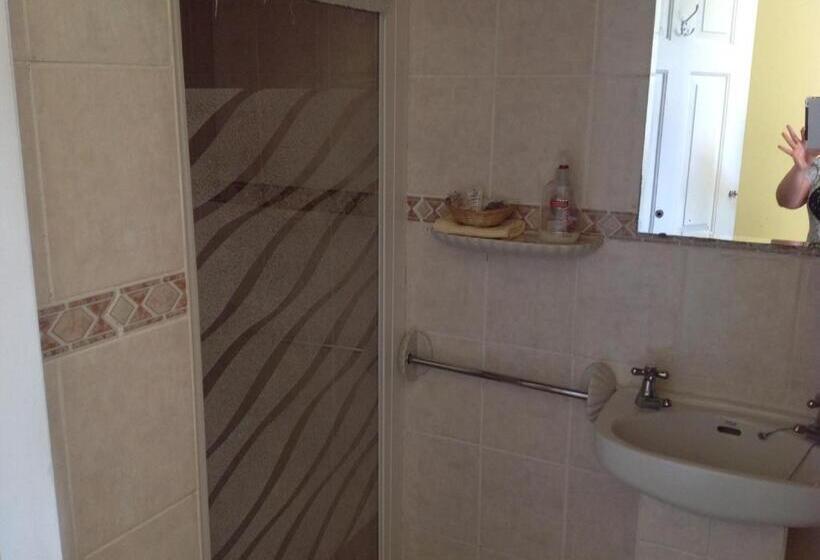 חדר סטנדרט יחיד, Cubbon House