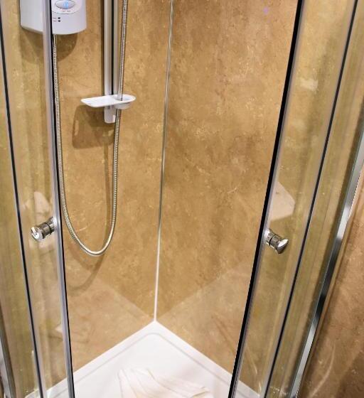 غرفة قياسية مطلّة علي الحديقة, Lochview House