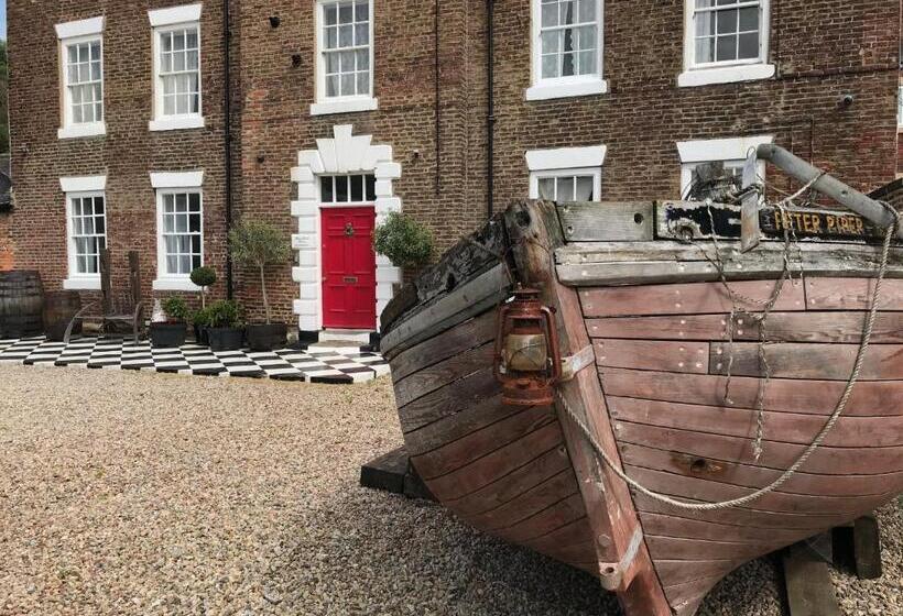 חדר דלוקס, Moonfleet Boutique