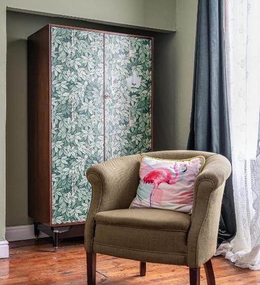 חדר דלוקס, Moonfleet Boutique