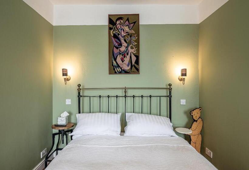 חדר דלוקס, Moonfleet Boutique