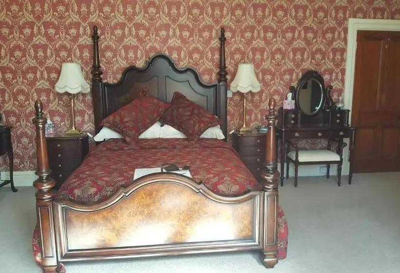 キングサイズベッドのスタンダードルーム, St David's Guesthouse