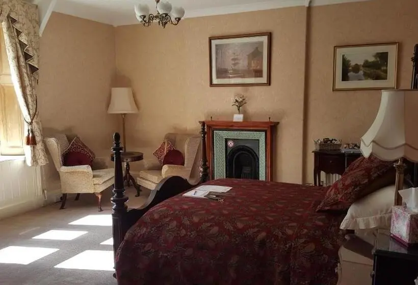 キングサイズベッドのスタンダードルーム, St David's Guesthouse