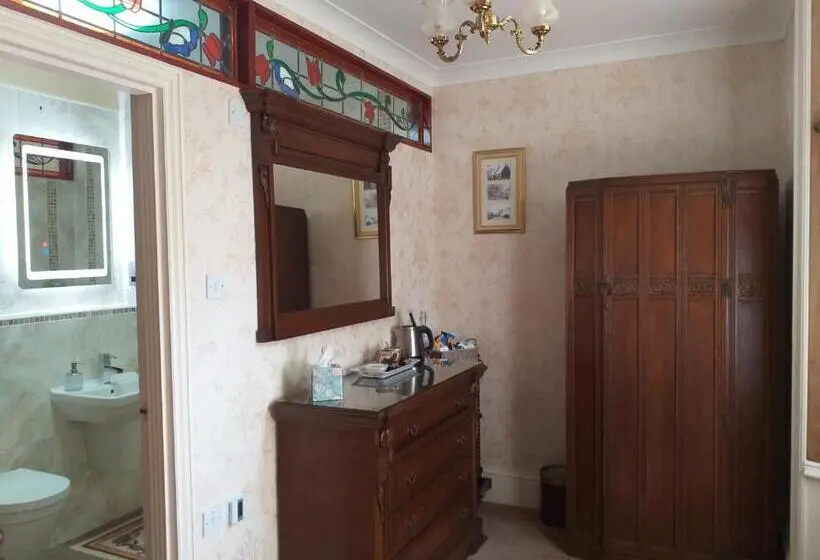 １階のスタンダードルーム, St David's Guesthouse