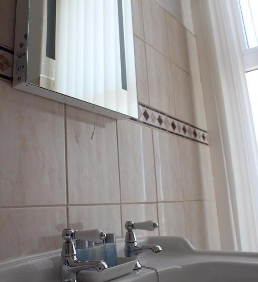 Habitación Premium Vista al Mar., The Ashley