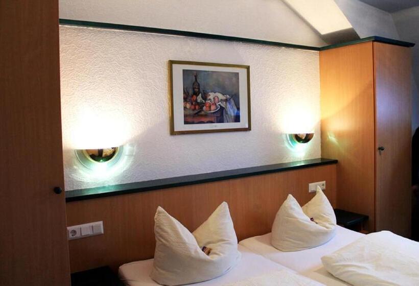 Quarto Estandar, Landgasthof Grüner Baum   Dittigheim