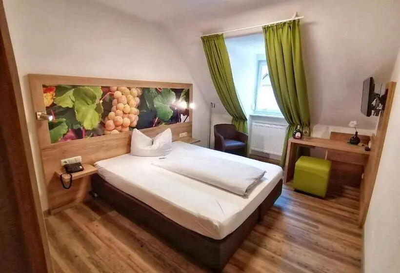 スタンダードシングルルーム, Gasthof Hotel Weinbau Zum Goldenen Ochsen