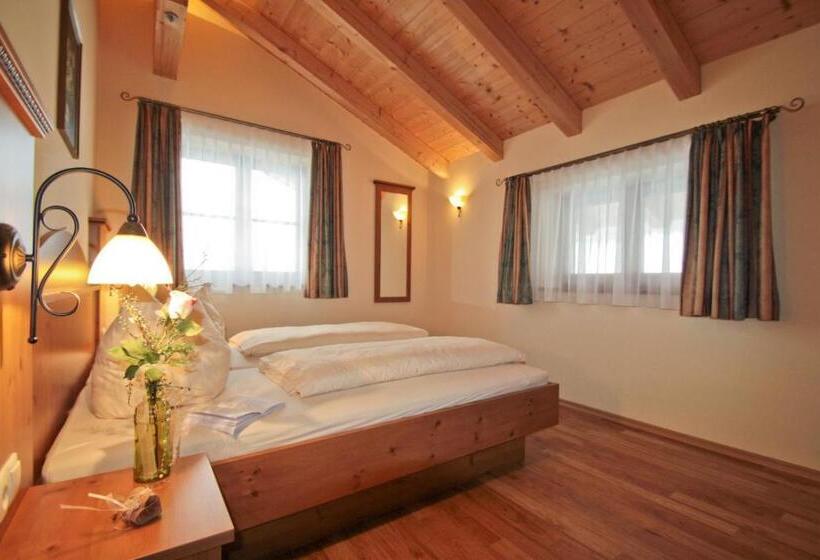 Апартаменты 1 Спальня с Балконом, Cafe Wastelbauerhof   Urlaub Auf Dem Bauernhof