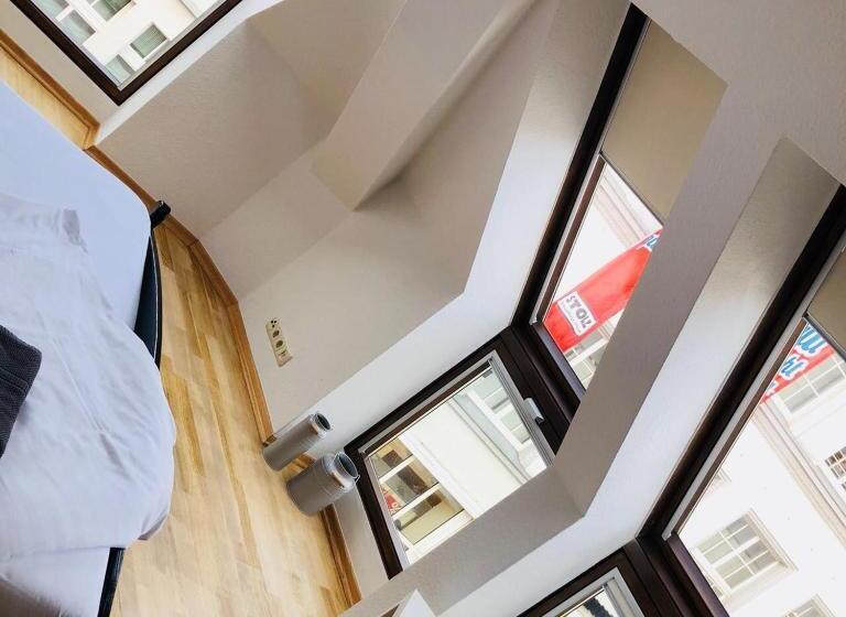 Номер Стандарт, Pension No.9